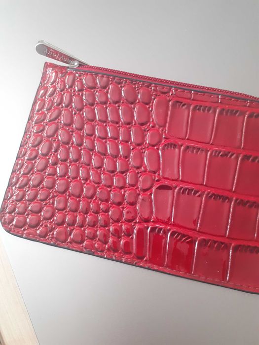 Saszetka  etui na dokumenty klucze + gratis pomadka