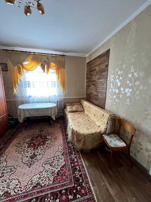 Продаж 1п будинку з ділянкою 36 соток в с.Садове