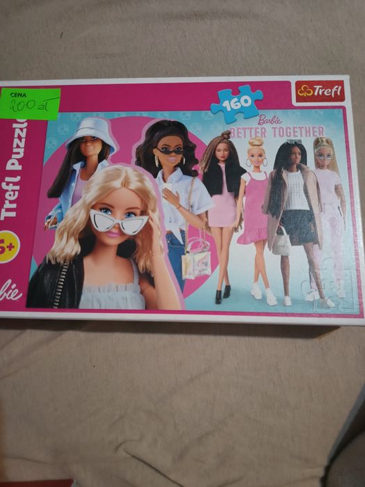 Nerka bluza plecaki dwa puzzle i wózek