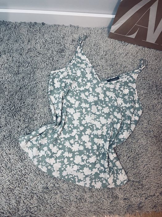 Zielony top primark rozm m w biale kwiatki
