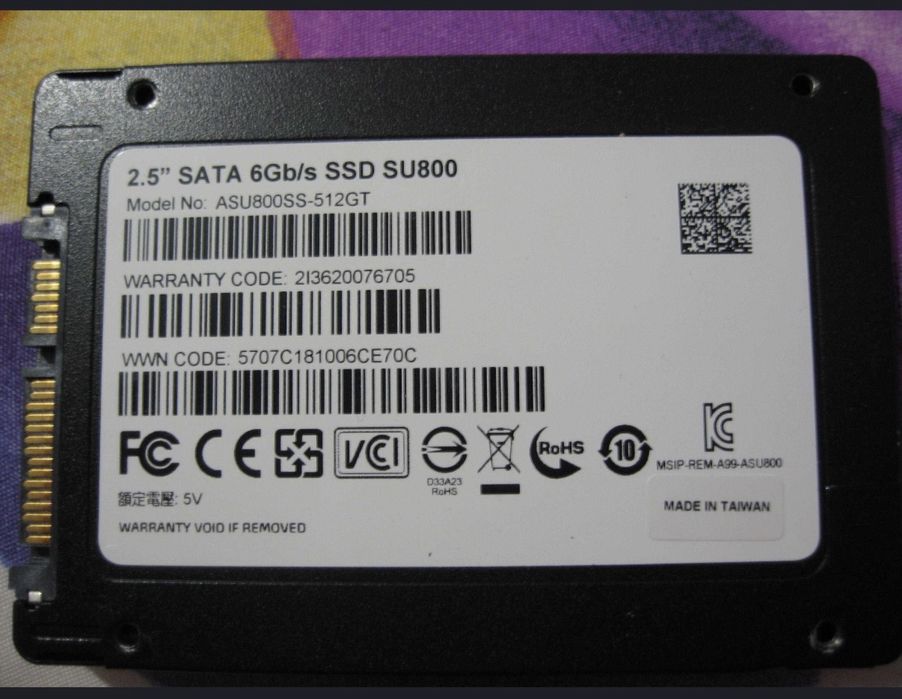 Konsola ps4 z nowym dyskiem SSD