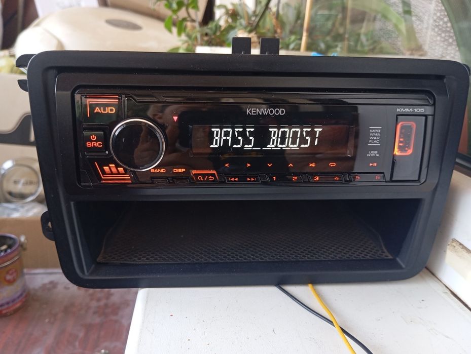 Kenwood kmm-105 AY c Bluetooth,FLAC.