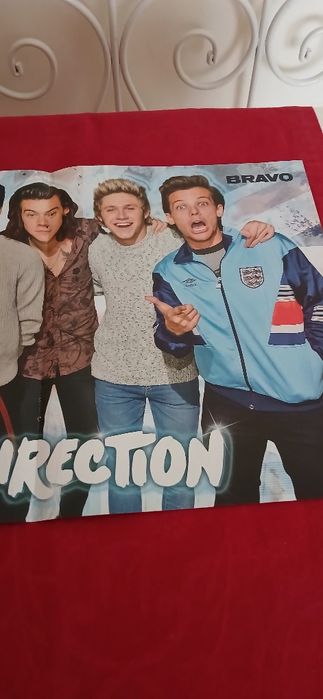 Poster One Direction/Demi Lovato, novo