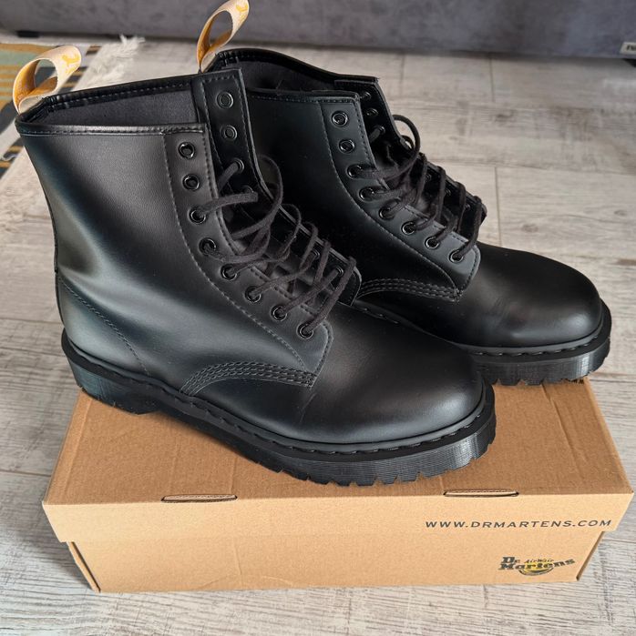 Черевики Dr. Martens Vegan 1460 Bex Mono Lace Up Boots — zdjęcie 3