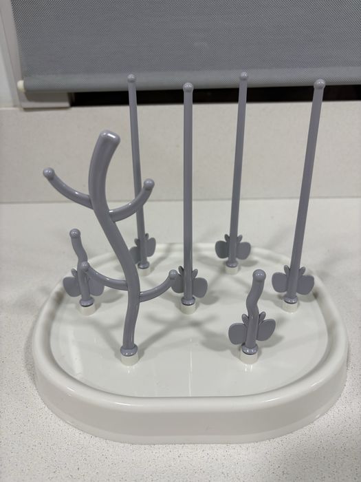 Escorredor de biberoes, tetinas e chupetas novo