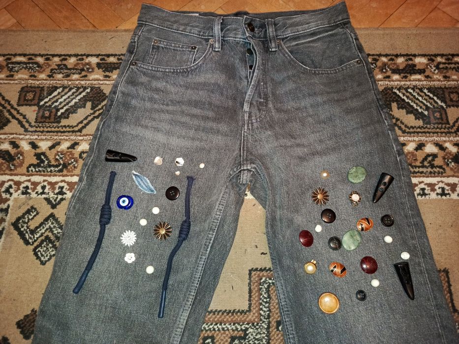 Custom DIY upcycle drain thrift drip streetwear hype SWAG opium