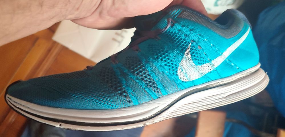 Продам чоловічі кросівки Nike Flyknit Trainer+.