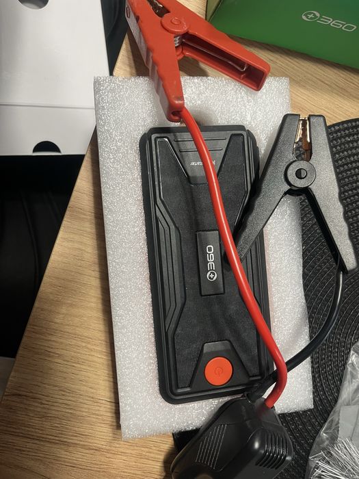 Urzadzenie rozruchowe JumpStarter