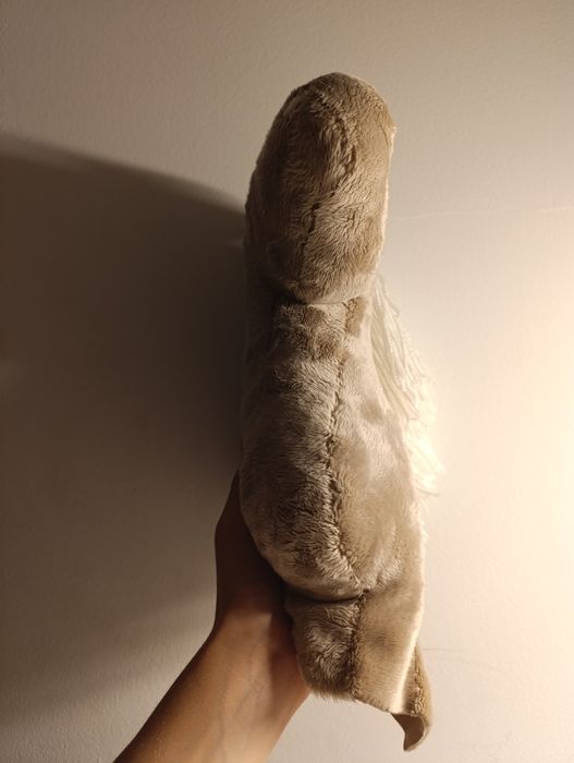 Konik hobby horse kremowy z odmianką na pyszczku