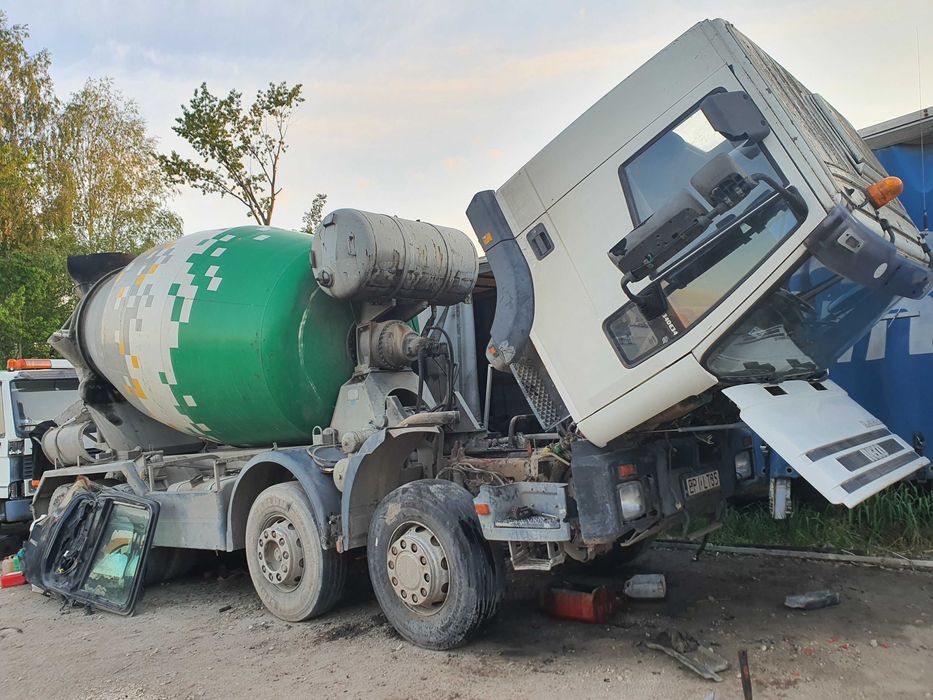 Iveco eurotrakker trakker 8x4