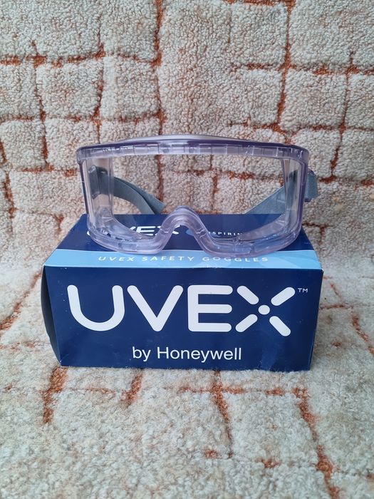 Защитные рабочие  очки Uvex