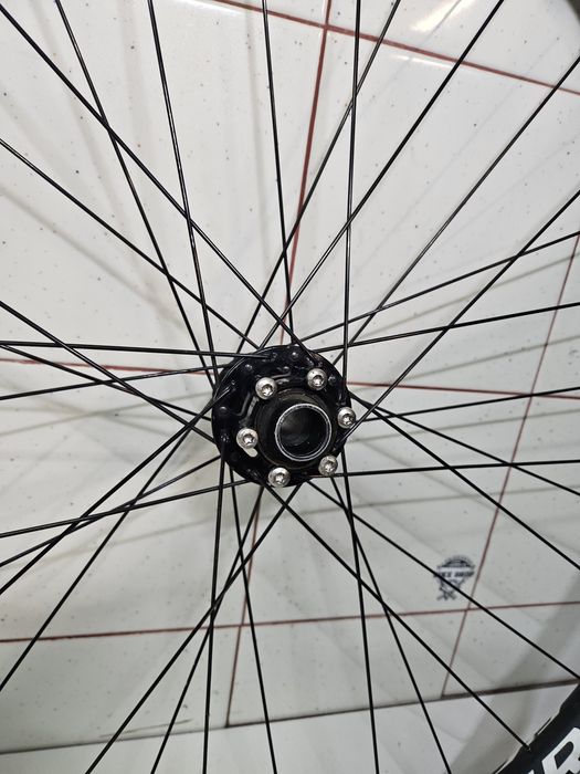 Roda frontal DH 29 20mm bontrager