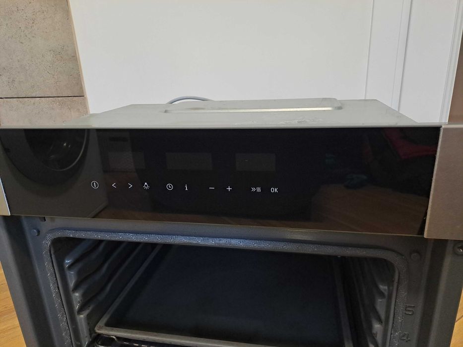 Духова шафа Siemens HB 770560 E б у Німеччина