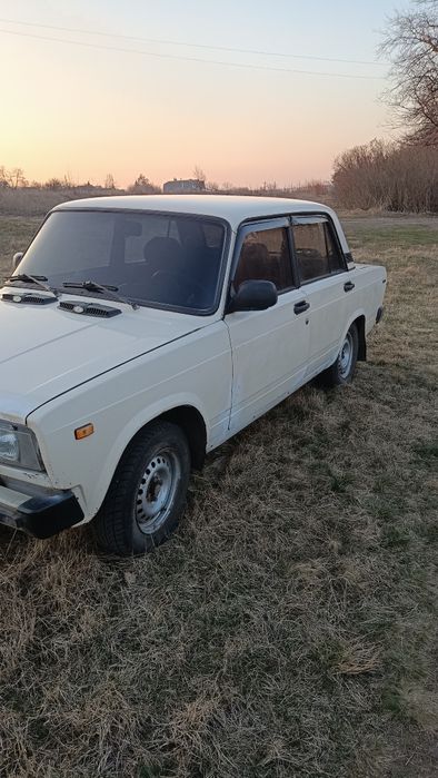 Продам Жигули  21053