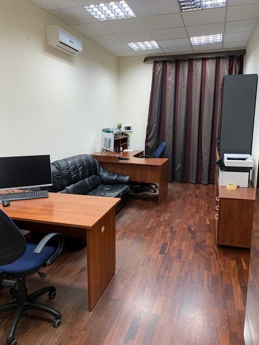 Офіс 80 кв.м, вулиця Бойчука 1-А, метро Звіринецька (Дружби Народів)