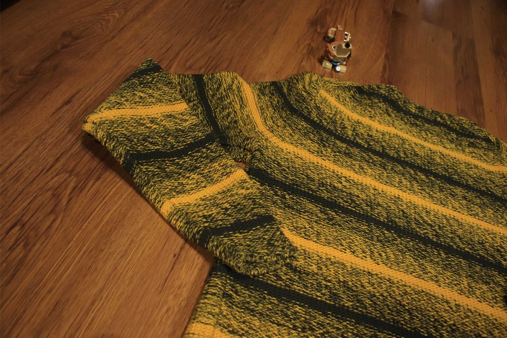 Sweter McNeal r. S żółty okrągły dekolt bawełna