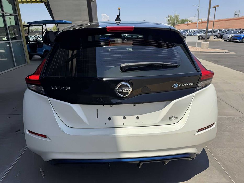 Nissan LEAF      2019