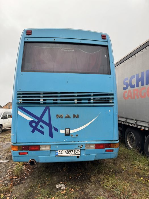 Продам автобус .Man