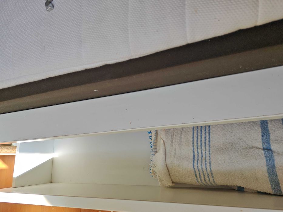 cama IKEA com dois colchões