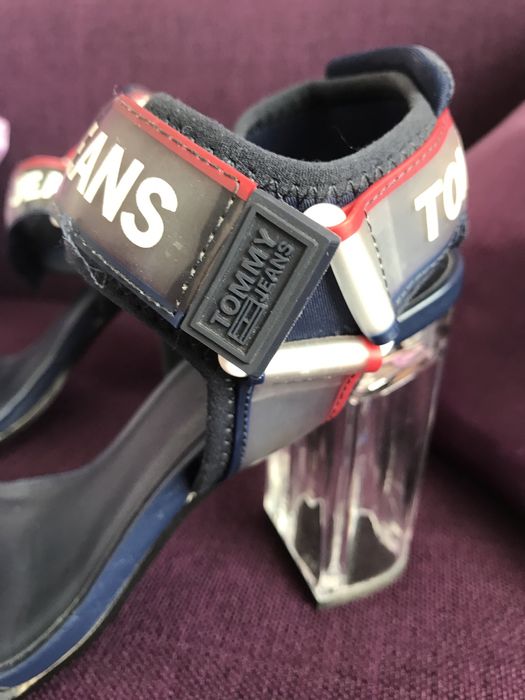 Босоножки Tommy Jeans,стиль,комфорт