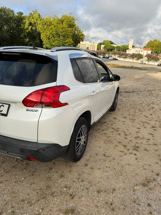 Peugeot 2008 1.2 VTi Allure 82cv | 2015 | 123.000 km foto 2