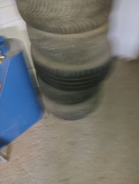 Witam sprzedam zimówki 5x112 j jedno koło do busa