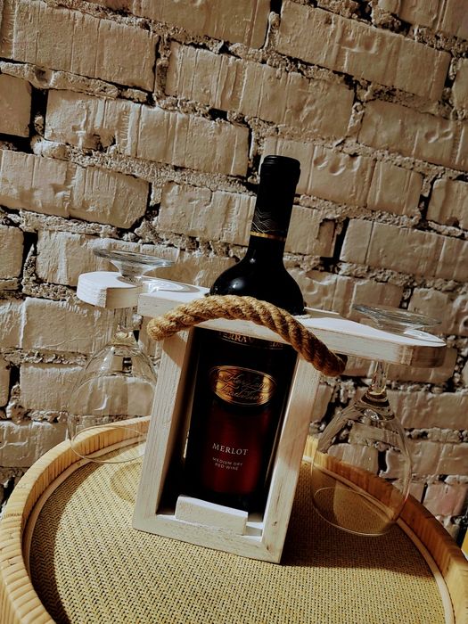 Stojak na wino retro,loft,rękodzieło,prezent.