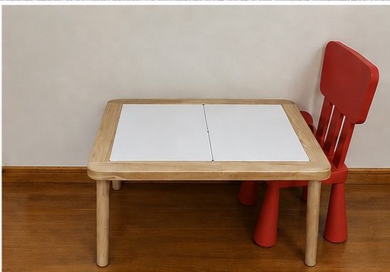 Mini mesa com cadeira