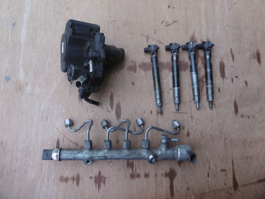 WTRYSKIWACZ POMPA WTRYSKOWA LISTWA WTRYSKOWA SPRINTER 906 VITO VIANO 2.2CDI A651