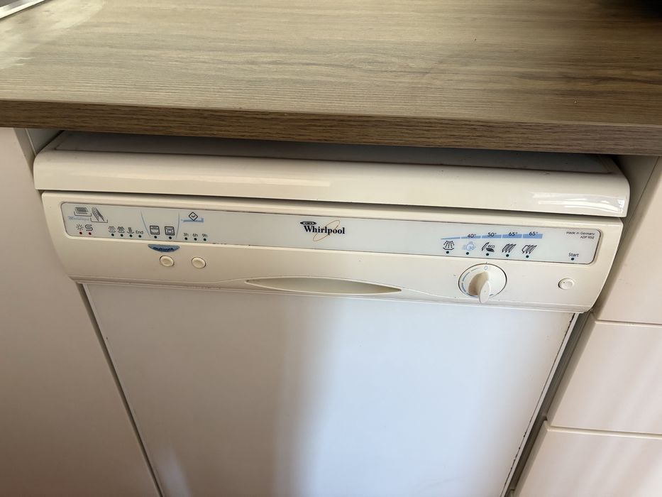 Máquina lavar loiça Whirlpool ADP 952