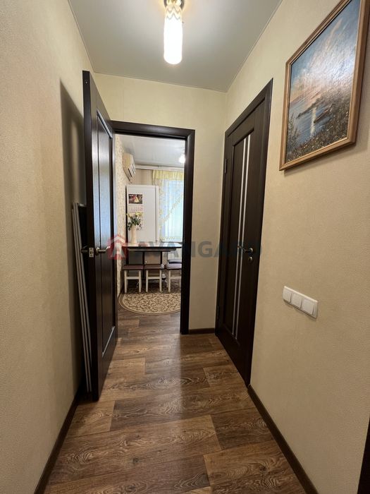 Продаеться 2 кім квартира