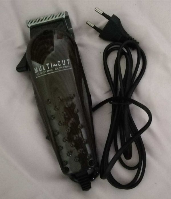 Máquina de Cortar Cabelo