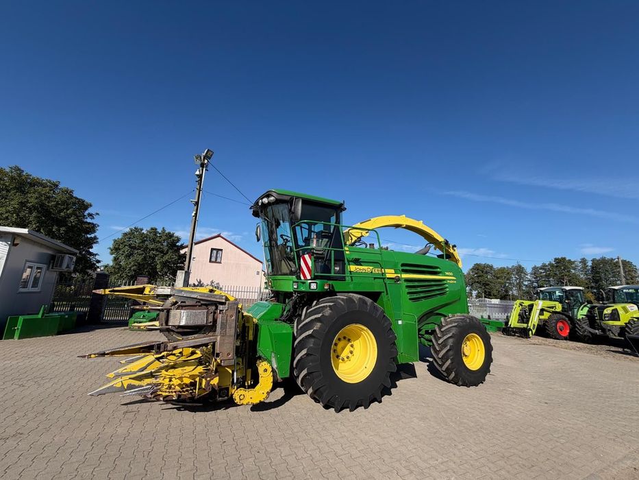 John Deere 7450 ProDrive  Sieczkarnia polwa John Deere 7450 ProDrive , napęd 4x4 , rok 2010