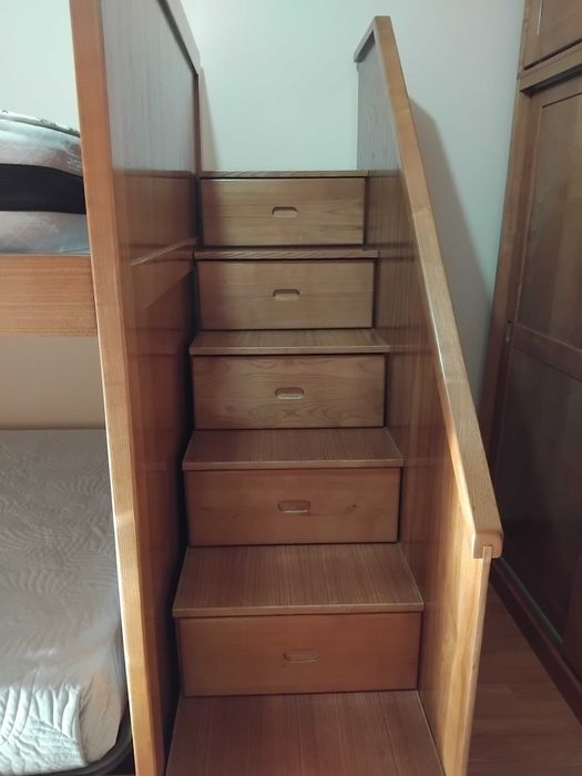 Beliche madeira em bom estado