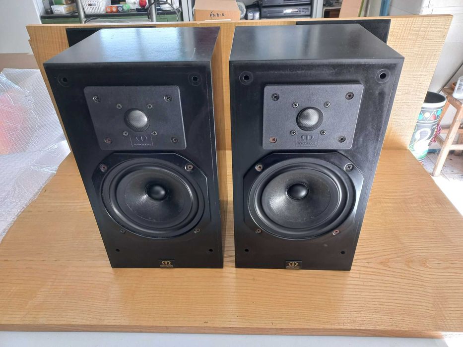 Colunas Monitor Audio - Monitor 9