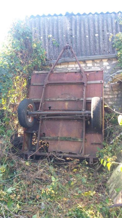 причіп ХТ 810240 з документами