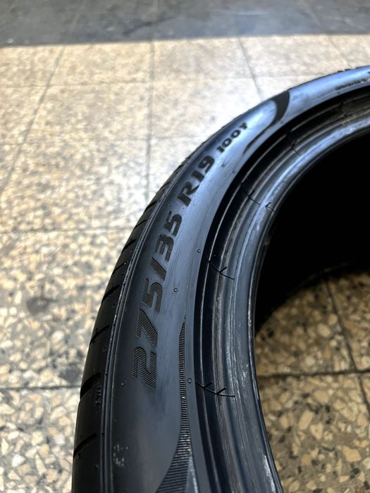Pneus semi-novos 275/35R19