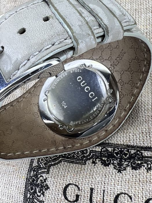 Женские часы Gucci оригинал номерные Швейцария