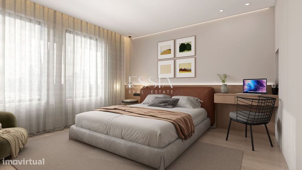 Apartamento T3+1 Duplex com Varandas no Bonfim, Porto