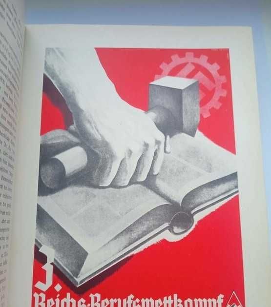 Двухтомное "парадное" издание истории Третьего Рейха и НСДАП. 1939г.