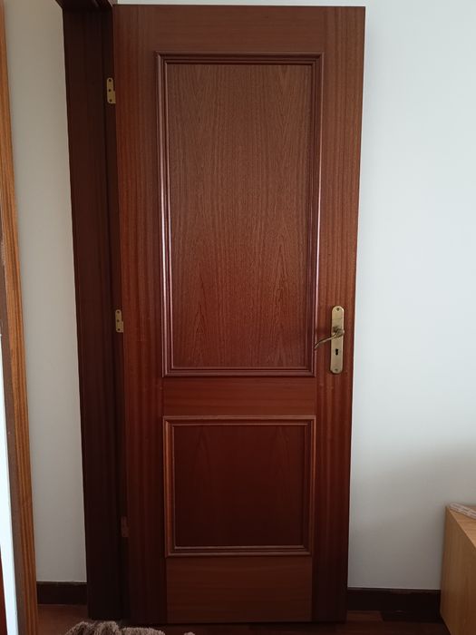 Portas em segunda mão