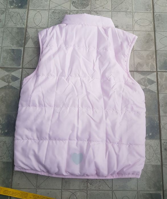 Жилетка безрукавка для дівчинки 116 розміру