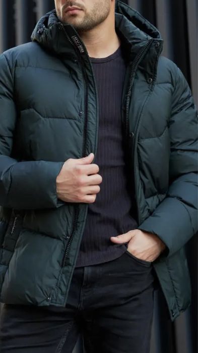 Продам якісну чоловічу куртку