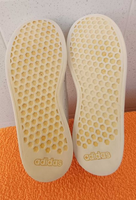 Sapatilhas Skechers e Adidas