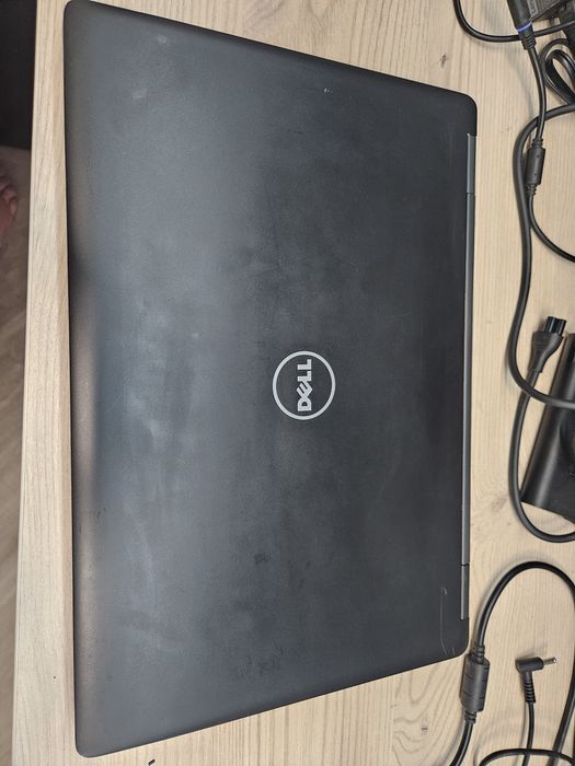Dell Latitude 5580 i7-7820HQ/16Gb/SSD 256Gb/Nvidia 940MX/15.6" IPS/новая батарея