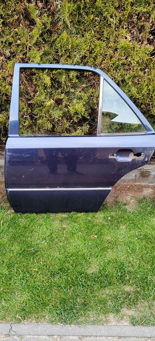 Komplet Drzwi 366 AZURITBLAU Mercedes Benz w124