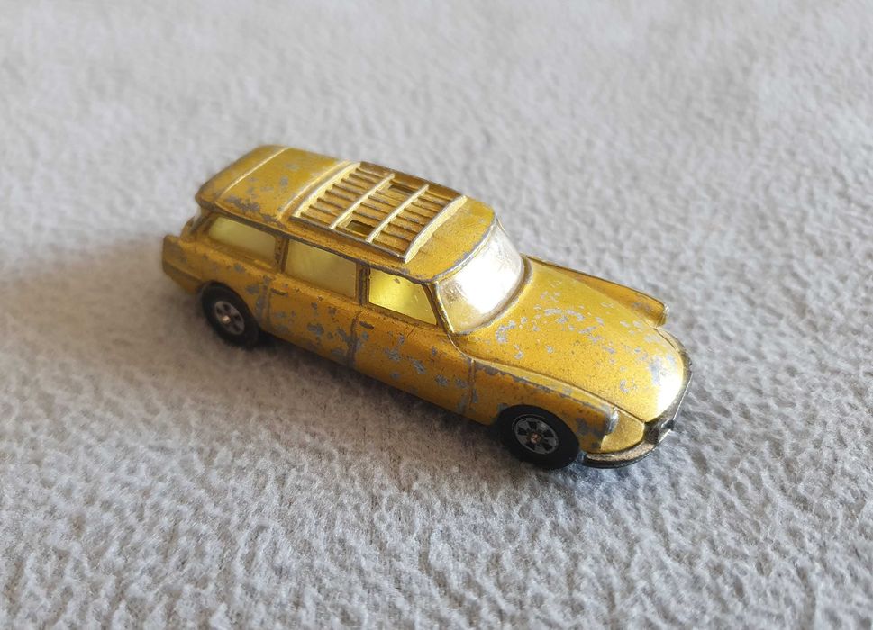 Carrinhos Corgi Juniors Whizz Wheels: Citroen Safari, Volvo 1800, 1970