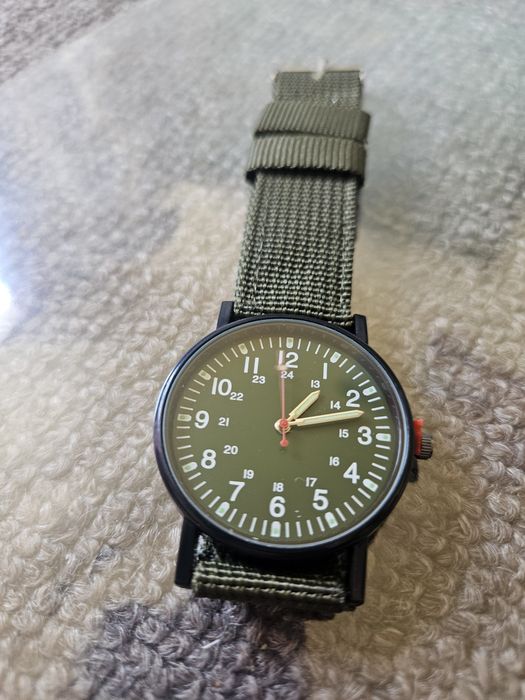 Nowy zegarek militarny w stylu US Army