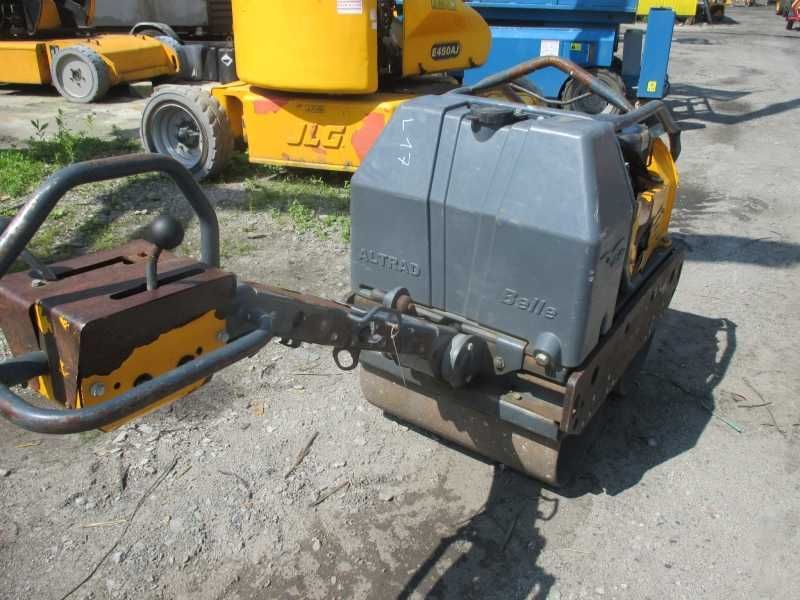 Walec prowadzony wibracyjny Belle TDX 650 Wacker Dynapac Atlas Copco