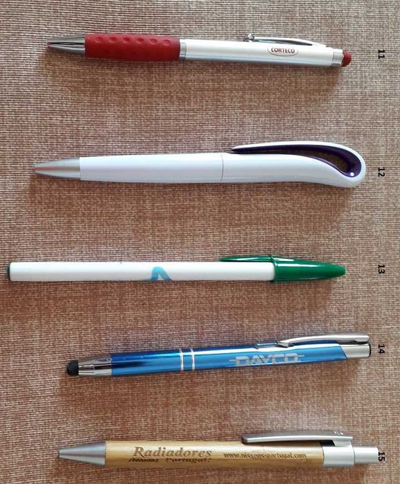 Canetas variadas